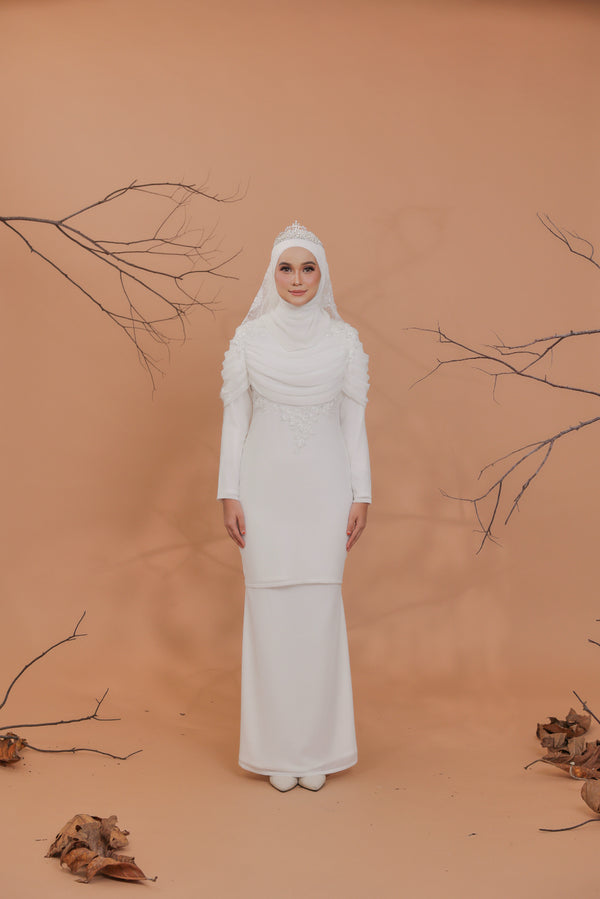 Prestige: Darla Drapes in Offwhite (Pre-order)